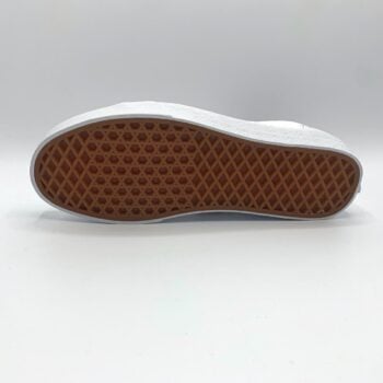 Vans Old Skool True White Premium Leather White Leather. Vans Shoes in Mens Shoes & Mens Footwear. Code: VNA3WKTW00