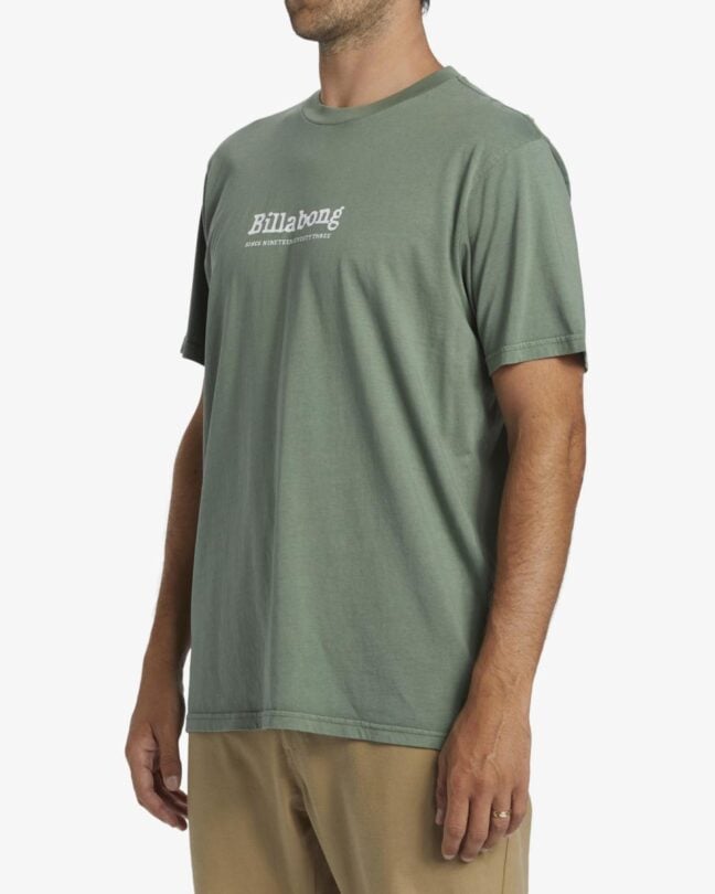 Billabong Throwback Ss Ww Hunter. Billabong Tees in Mens Tees & Mens T-shirts & Singlets. Code: ABYZT02448
