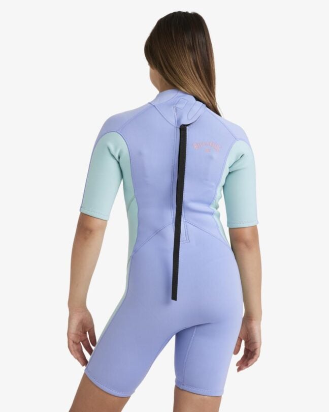 Billabong Girls 6-16 2/2mm Foil Front Zip Short Sleeve Springsuit Cosmic Blue. Billabong Springsuits in Girls Springsuits & Girls Wetsuits. Code: ABGW400108