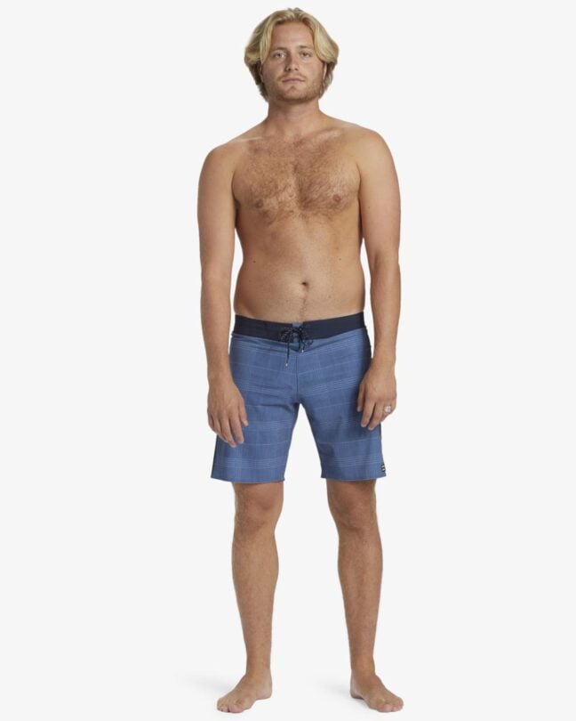Billabong D Bah Airlite Smoke Blue. Billabong Boardshorts - Fitted Waist in Mens Boardshorts - Fitted Waist & Mens Shorts. Code: ABYBS00468