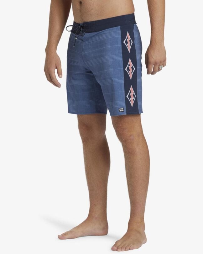 Billabong D Bah Airlite Smoke Blue. Billabong Boardshorts - Fitted Waist in Mens Boardshorts - Fitted Waist & Mens Shorts. Code: ABYBS00468