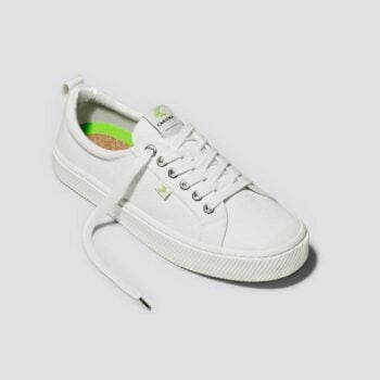 Cariuma Oca Low Canvas Unisex Off White. Cariuma Shoes in Mens Shoes & Mens Footwear. Code: 100103