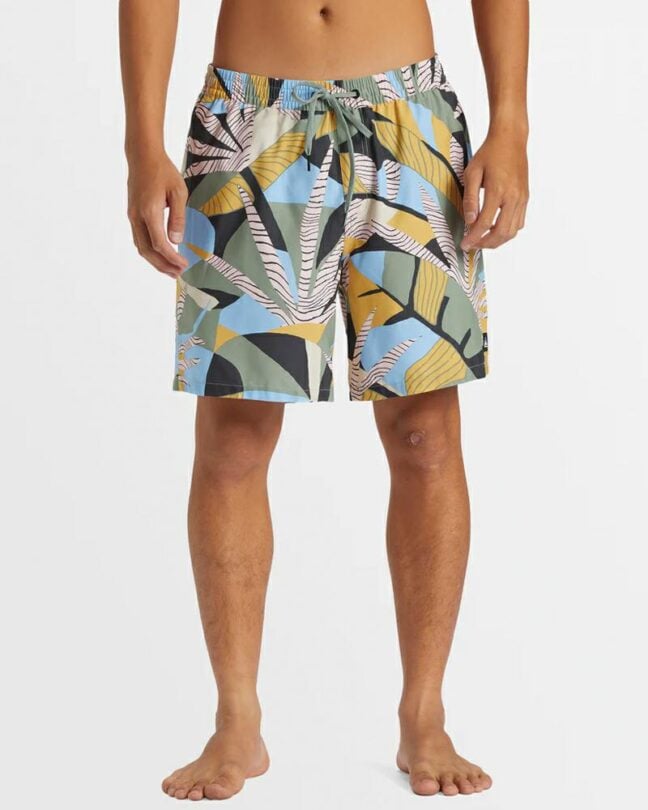 Quiksilver Everyday Mix Volley 17" Sea Spray. Quiksilver Boardshorts - Elastic Waist in Mens Boardshorts - Elastic Waist & Mens Shorts. Code: AQYJV03188
