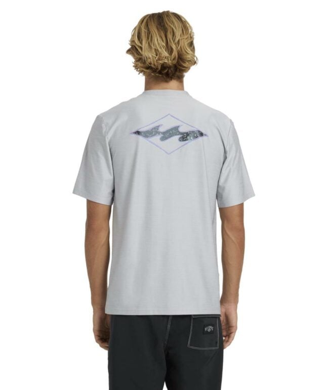 Billabong Diamond Shoreline Lf Ss Light Grey Heather. Billabong Rashvests in Mens Rashvests & Mens Wetsuits. Code: UBYWR03040