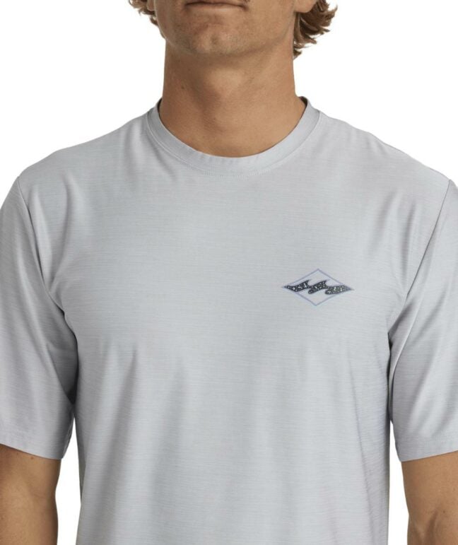 Billabong Diamond Shoreline Lf Ss Light Grey Heather. Billabong Rashvests in Mens Rashvests & Mens Wetsuits. Code: UBYWR03040