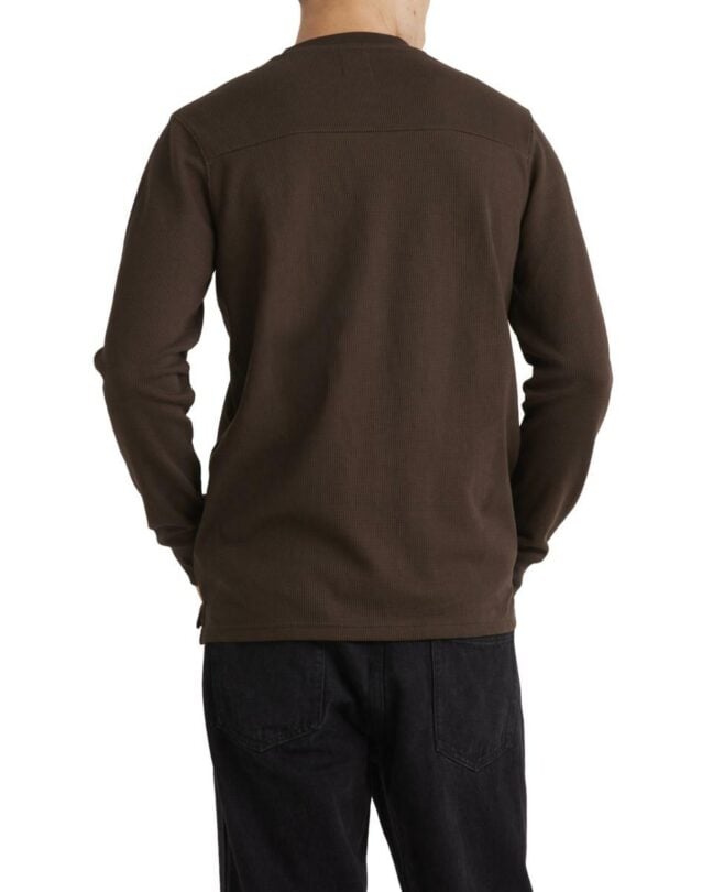 Rvca Union Waffle Ls Chocolate. Rvca Sweats in Mens Sweats & Mens Jackets, Jumpers & Knits. Code: UVYSW00117