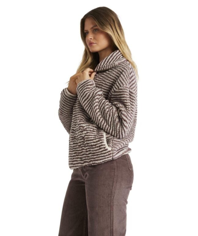 Billabong Cool Tides Half Zip Whitecap. Billabong Sweats in Womens Sweats & Womens Jackets, Jumpers & Knits. Code: UBJFT00304