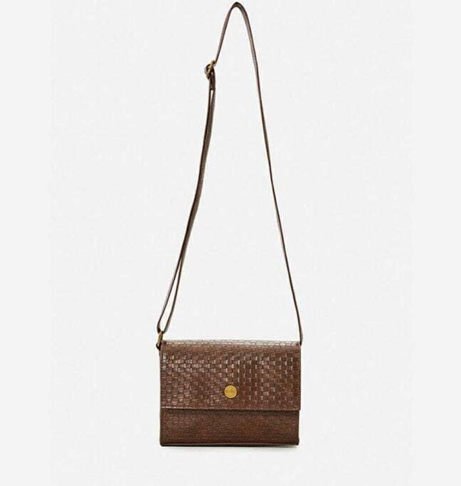 Rip Curl Wanderer Small Crossbody Handbag Chocolate. Rip Curl Handbags in Womens Handbags & Womens Bags. Code: 008WSB