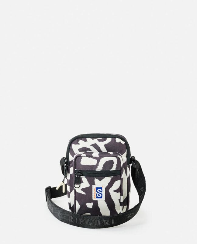 Rip Curl Search Crossbody Bag Washed Black. Rip Curl Handbags in Womens Handbags & Womens Bags. Code: 028WUT