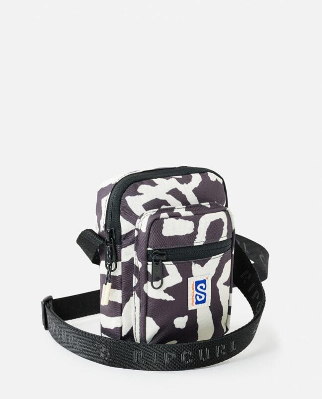 Rip Curl Search Crossbody Bag Washed Black. Rip Curl Handbags in Womens Handbags & Womens Bags. Code: 028WUT