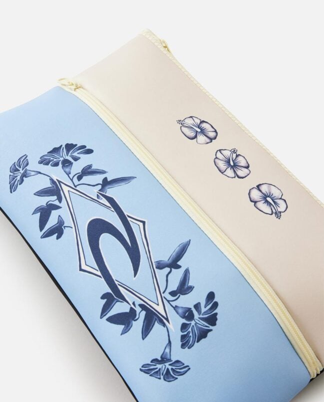 Rip Curl Xl Pencil Case Variety Vintage Blue. Rip Curl Pencil Cases in Womens Pencil Cases & Womens Accessories. Code: 02EWUT