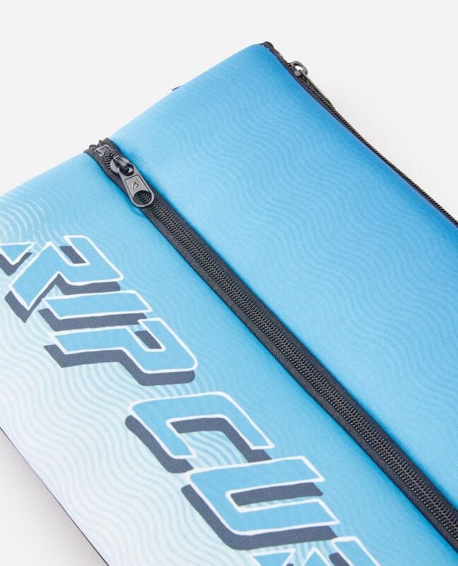 Rip Curl X Large Pencil Case 2024 Blue/white. Rip Curl Pencil Cases in Mens Pencil Cases & Mens Accessories. Code: 13AMUT