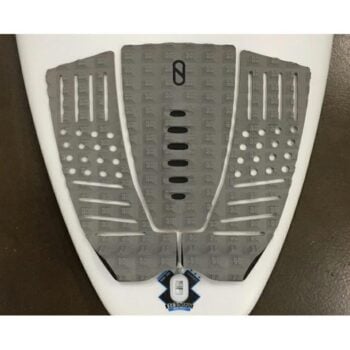 Slater Designs Slater 3pc Arch Traction Grey/black. Slater Designs Deckgrips in Boardsports Deckgrips & Boardsports Surf. Code: PADK3BKGRY