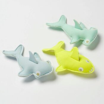 Sunnylife Salty The Shark Dive Buddies Neon Yellow. Sunnylife Other in Generic Other & Generic Accessories. Code: SCDIVAQU