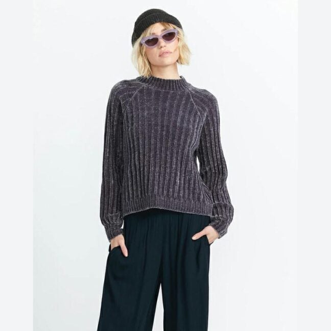 Volcom She Savage Sweater Dark Grey. Volcom Knitwears in Womens Knitwears & Womens Jackets, Jumpers & Knits. Code: B0742401