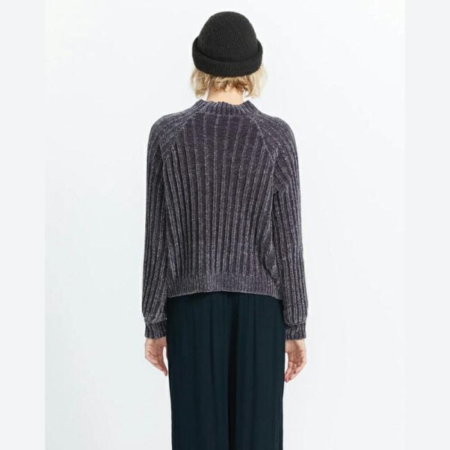 Volcom She Savage Sweater Dark Grey. Volcom Knitwears in Womens Knitwears & Womens Jackets, Jumpers & Knits. Code: B0742401