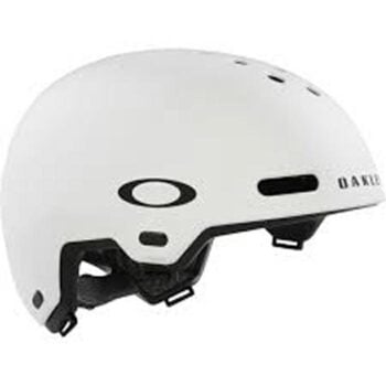 Oakley Oakley St1 Skate Helmet Matte White. Oakley Parts in Boardsports Parts & Boardsports Skate. Code: FOS901919