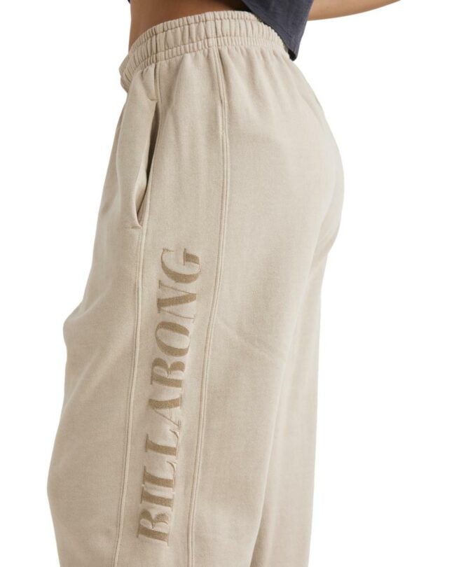 Billabong Baseline Trackpant Coyote. Billabong Track Pants in Womens Track Pants & Womens Pants & Jeans. Code: UBJFB00121