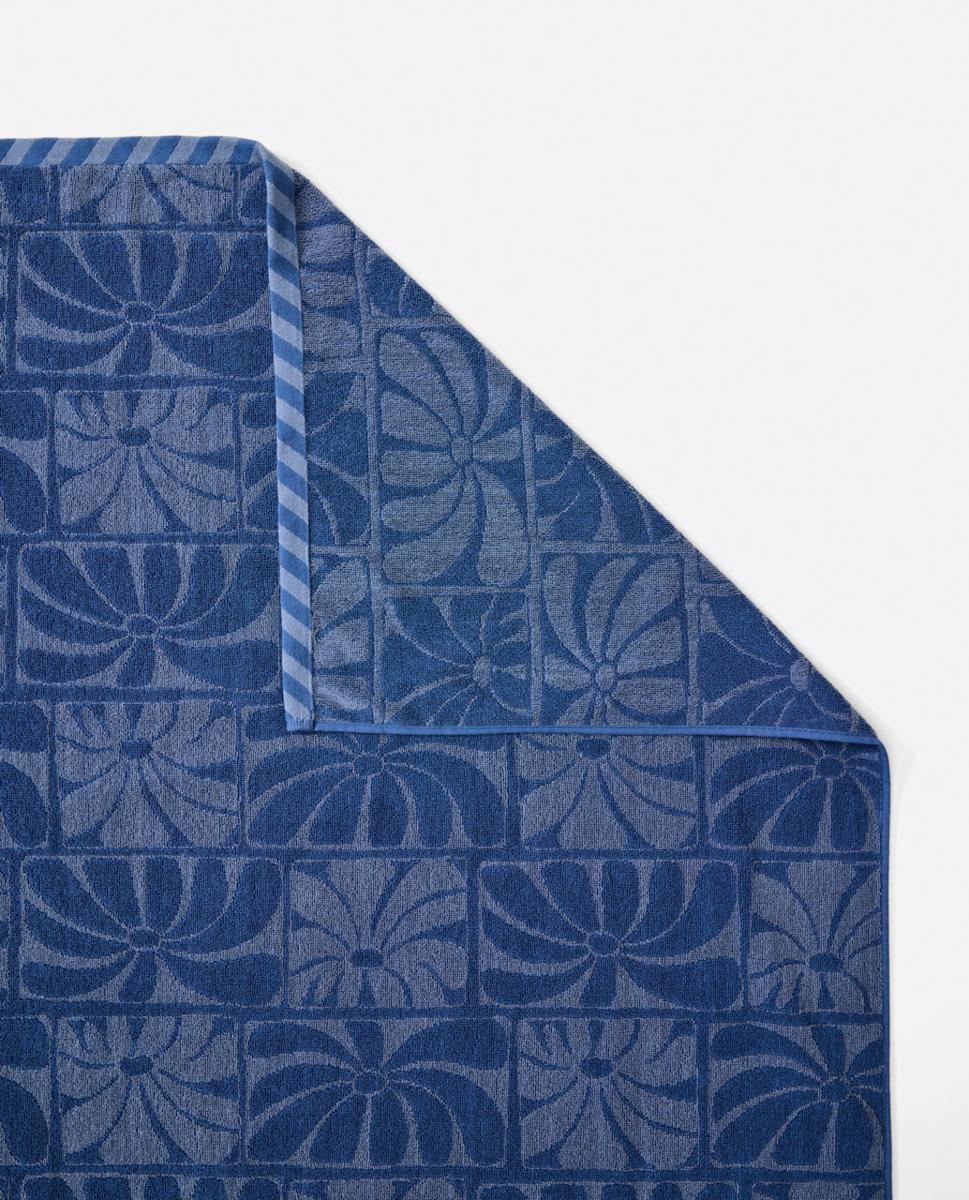 Rip Curl Premium Surf Mix Jacquard Blue. Rip Curl Towels in Womens Towels & Womens Accessories. Code: 180WTO