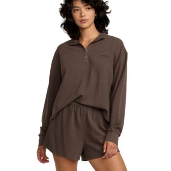 Rvca Glory Waffle Short Brown Bear. Rvca Walkshorts - Fitted Waist in Womens Walkshorts - Fitted Waist & Womens Shorts. Code: 23B093500