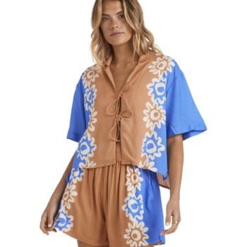 Billabong Trippin Dippin Shirt Sunburnt. Billabong Shirts - Short Sleeve in Womens Shirts - Short Sleeve & Womens Shirts. Code: 24B043570