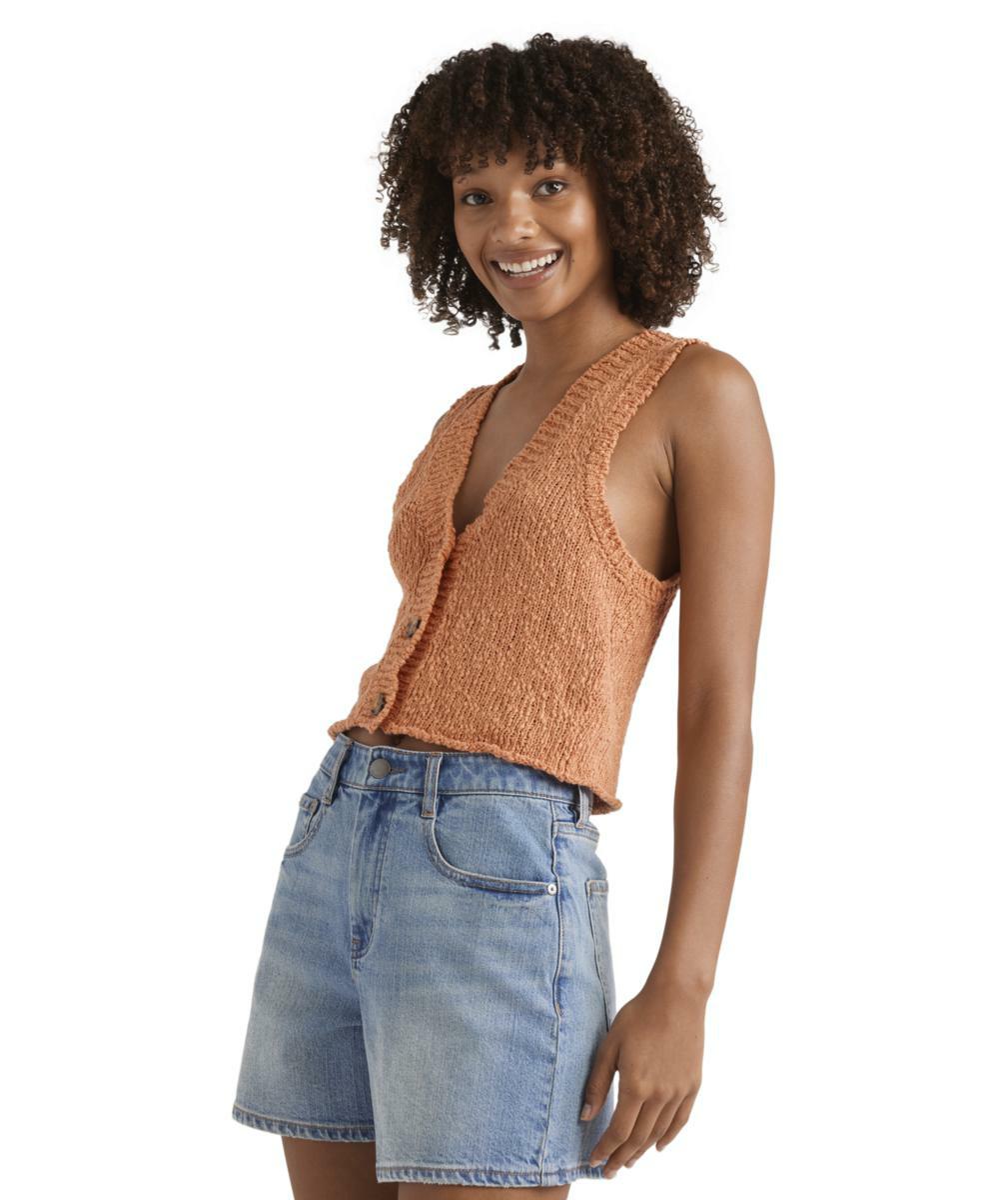 Billabong Gia Sweater Tank Sunset. Billabong Fashion Tops in Womens Fashion Tops & Womens T-shirts & Singlets. Code: 24B073500