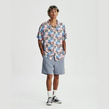 Critical Slide Society Lifecycle Resort Shirt Musk. Critical Slide Society Shirts - Short Sleeve in Mens Shirts - Short Sleeve & Mens Shirts. Code: SS24555