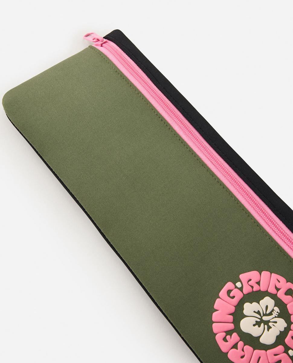 Rip Curl Long Pencil Case Variety Sea Spray Green. Rip Curl Pencil Cases in Womens Pencil Cases & Womens Accessories. Code: 02FWUT