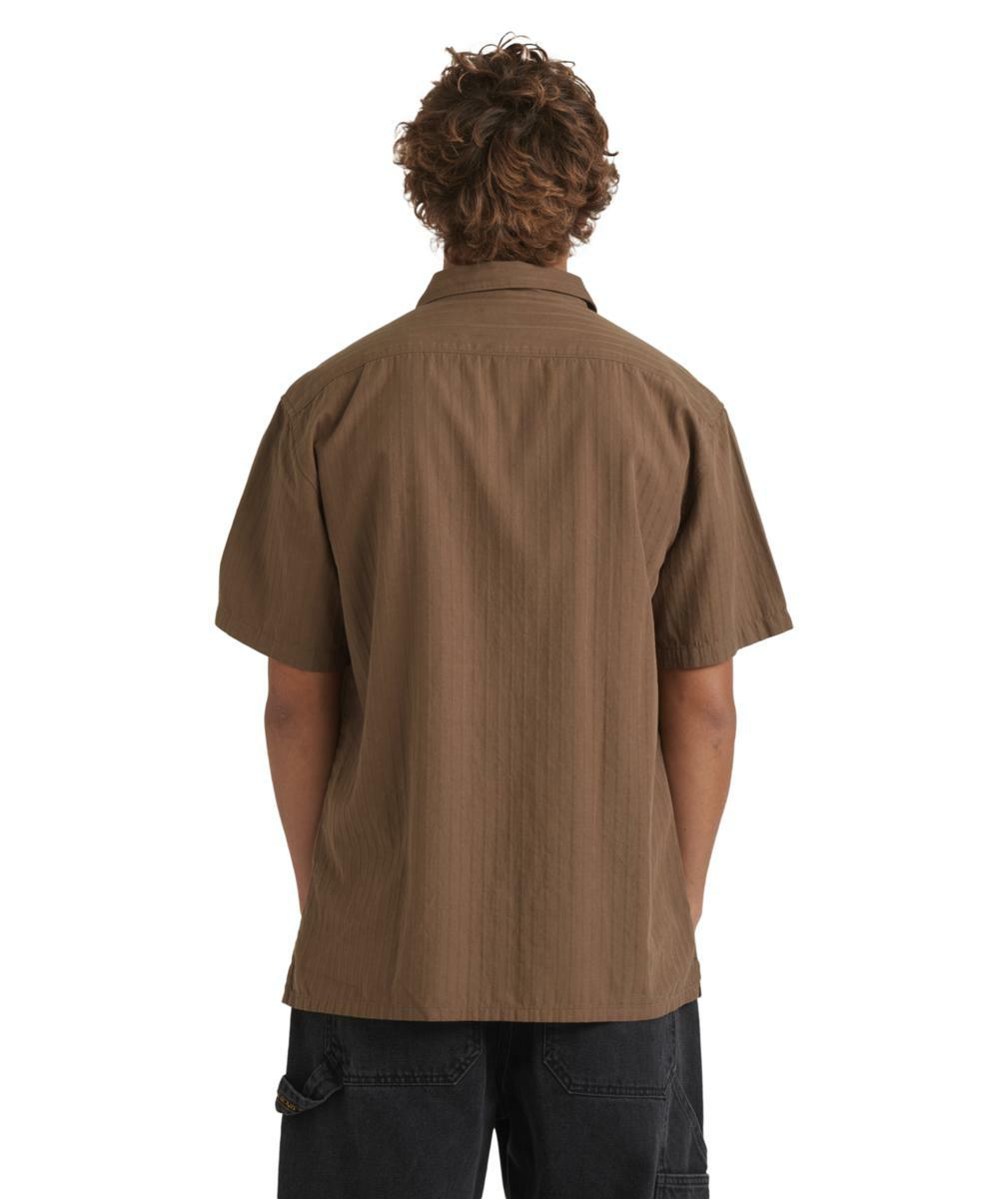 Billabong Immortal Core Ss Gravel. Billabong Shirts - Short Sleeve in Mens Shirts - Short Sleeve & Mens Shirts. Code: 24A043573