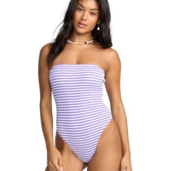 Billabong Josie Summer Hi Tully 1pc Purple Punch. Billabong Swimwear - One Piece in Womens Swimwear - One Piece & Womens Swimwear. Code: 24O303502
