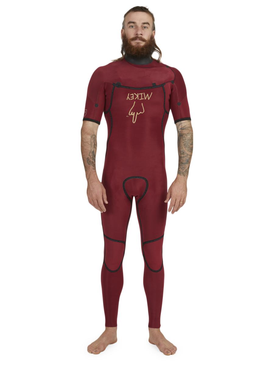 Quiksilver 2/2mm Everyday Sessions - Short Sleeve Chest Zip Springsuit For Men Black. Quiksilver Steamers in Mens Steamers & Mens Wetsuits. Code: EQYW303021