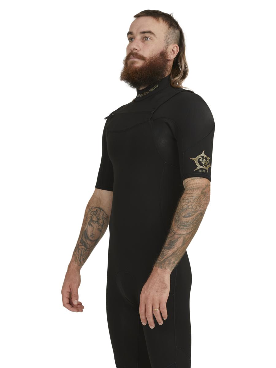 Quiksilver 2/2mm Everyday Sessions - Short Sleeve Chest Zip Springsuit For Men Black. Quiksilver Steamers in Mens Steamers & Mens Wetsuits. Code: EQYW303021
