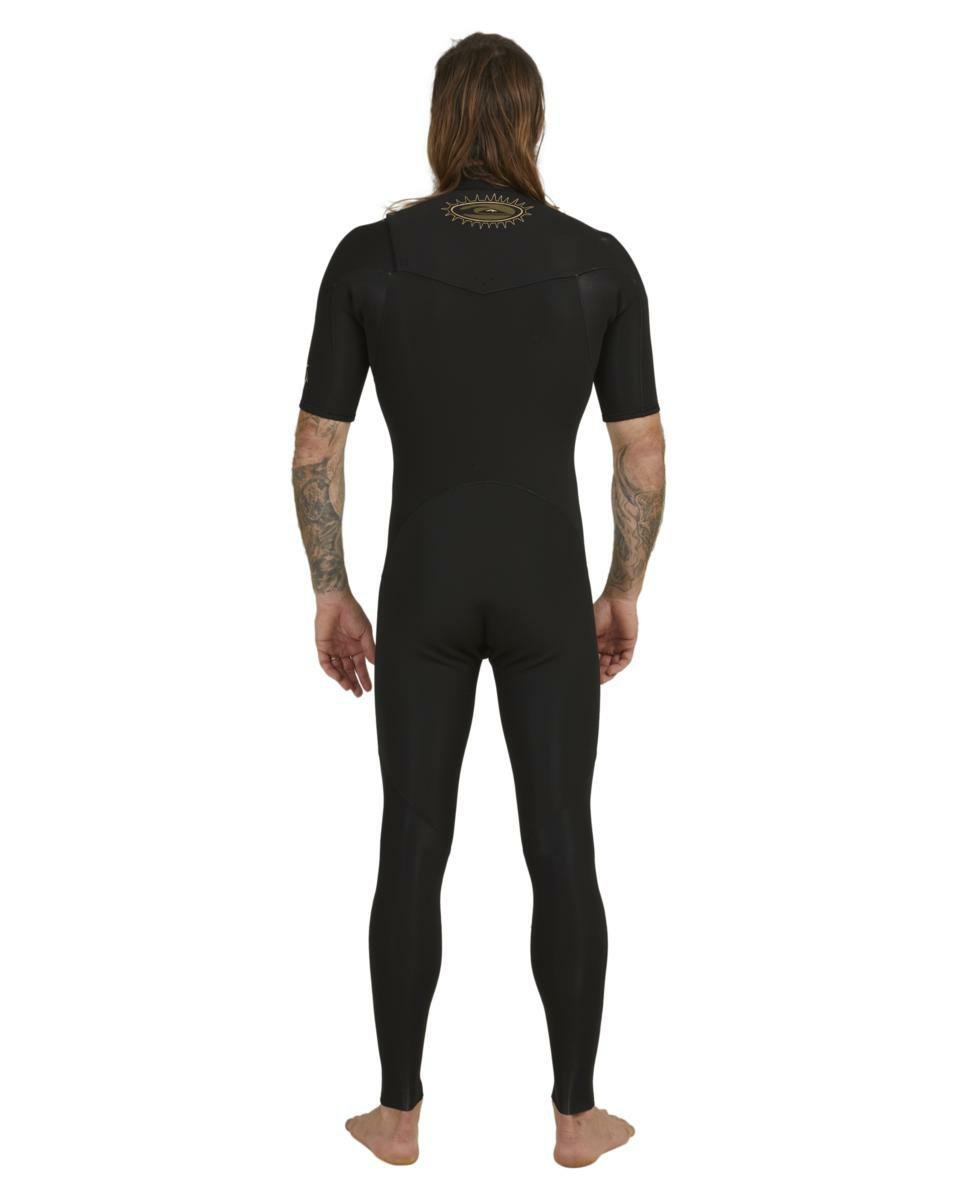 Quiksilver 2/2mm Everyday Sessions - Short Sleeve Chest Zip Springsuit For Men Black. Quiksilver Steamers in Mens Steamers & Mens Wetsuits. Code: EQYW303021