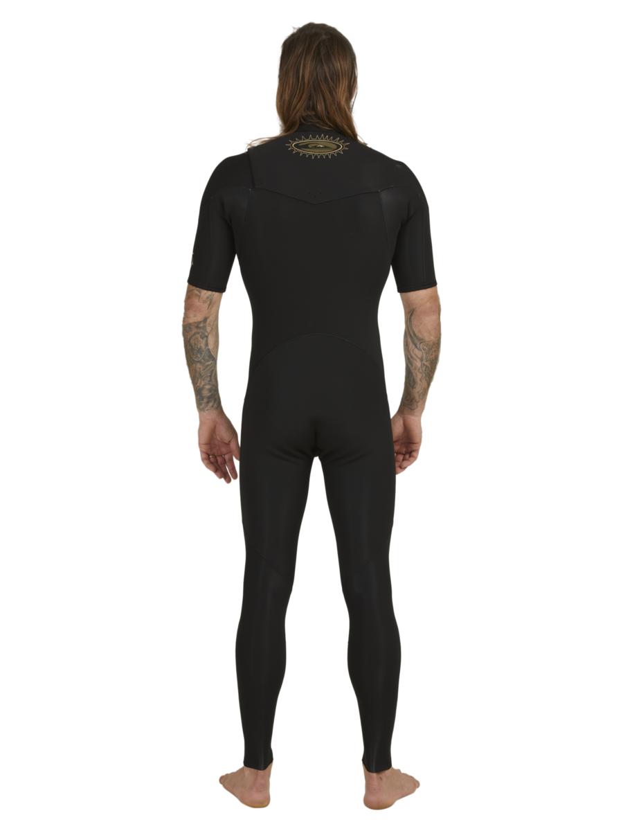 Quiksilver 2/2mm Everyday Sessions - Short Sleeve Chest Zip Springsuit For Men Black. Quiksilver Steamers in Mens Steamers & Mens Wetsuits. Code: EQYW303021