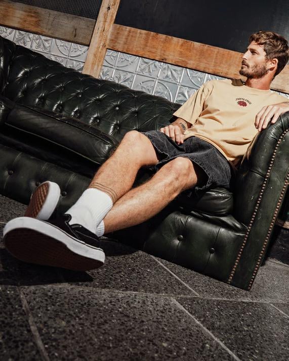 Santa Cruz Skateboards Dressen Roses Solo Ss T Tan. Santa Cruz Skateboards Tees in Mens Tees & Mens T-shirts & Singlets. Code: SM225-SS13