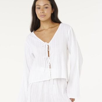 Rip Curl Haze Tie Front L/s Top White. Rip Curl Shirts - Long Sleeve in Womens Shirts - Long Sleeve & Womens Shirts. Code: 06HWSH