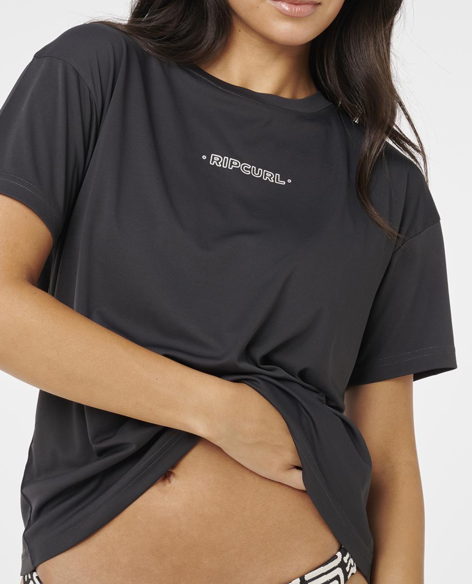 Rip Curl Sunset Luau Ss Surf Lite Washed Black. Rip Curl Rashvests in Womens Rashvests & Womens Wetsuits. Code: 19BWRV