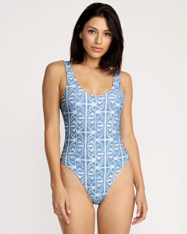 Volcom Fa Emma Rushton 1 Pc Multi. Volcom Swimwear - One Piece in Womens Swimwear - One Piece & Womens Swimwear. Code: O3032501