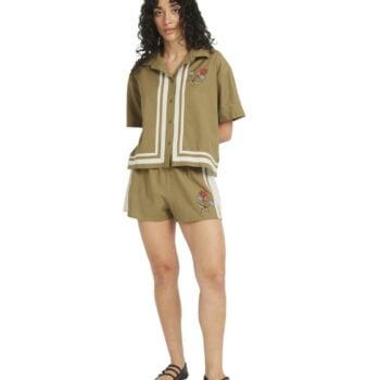 Rvca Mel G Ss Olive. Rvca Knitwears in Womens Knitwears & Womens Jackets, Jumpers & Knits. Code: 23B044511