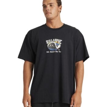 Billabong Behind The Lip Og Ss Black. Billabong Tees in Mens Tees & Mens T-shirts & Singlets. Code: 24A354571