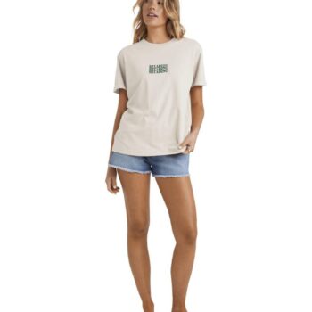 Billabong Surf High Tee Salt Crystal. Billabong Tees in Womens Tees & Womens T-shirts & Singlets. Code: 24B353571
