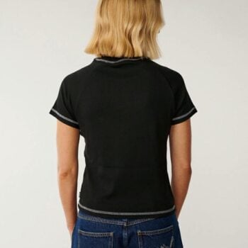 Rip Curl Archive: Script Fitted Te Black. Rip Curl Tees in Womens Tees & Womens T-shirts & Singlets. Code: 0POWTE