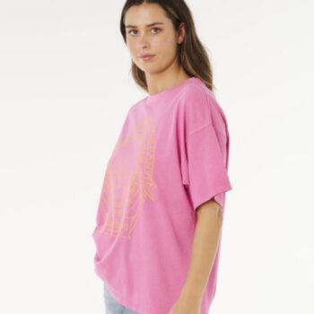 Rip Curl Hotel Malibu Heritage Tee Super Pink. Rip Curl Tees in Womens Tees & Womens T-shirts & Singlets. Code: 0MSWTE