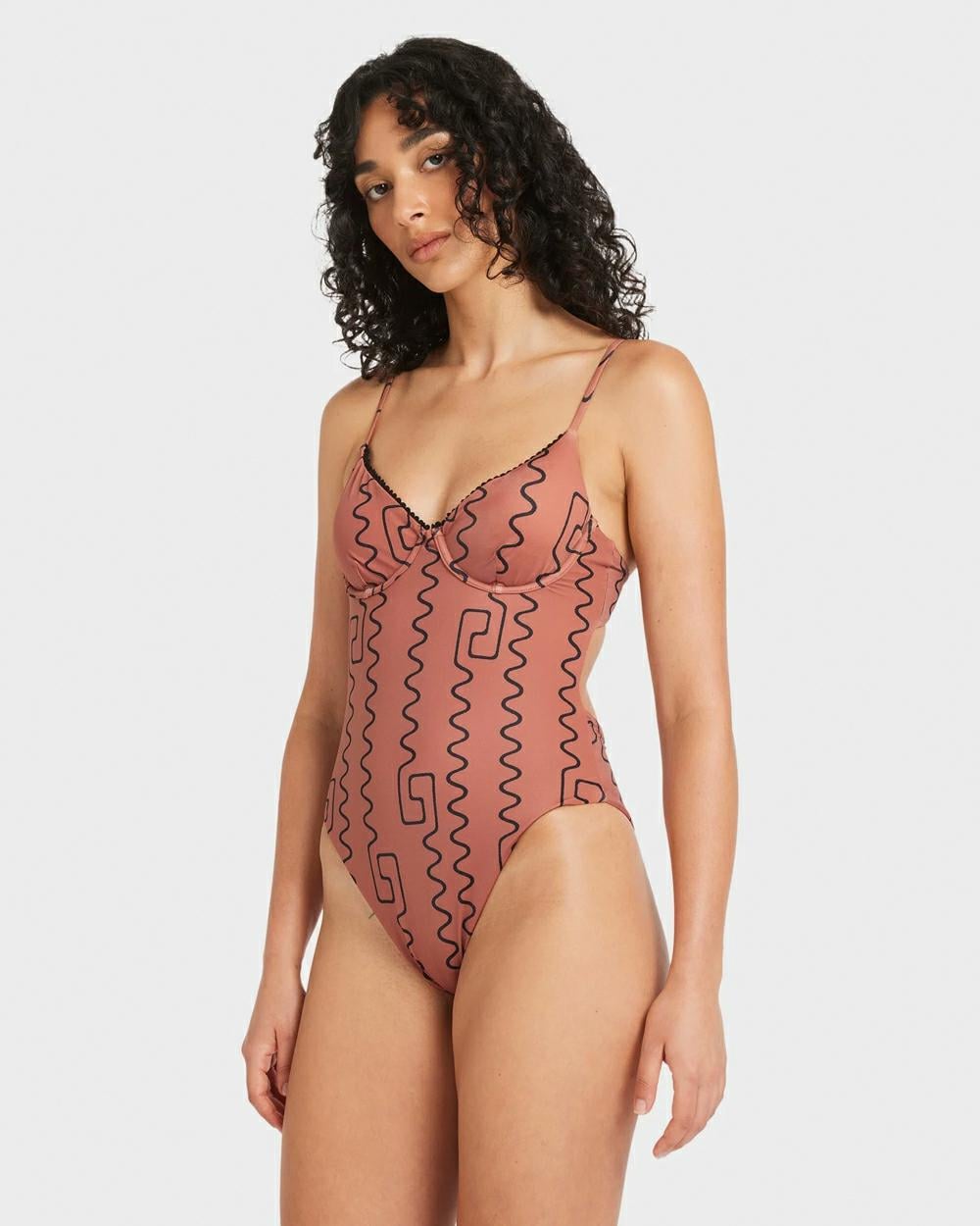Rvca Thought Pattern Underwire Mahogany. Rvca Swimwear - One Piece in Womens Swimwear - One Piece & Womens Swimwear. Code: 23O304543