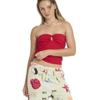 Billabong Lottie Hall Splasher Knt True Red. Billabong Fashion Tops in Womens Fashion Tops & Womens T-shirts & Singlets. Code: 24B021607