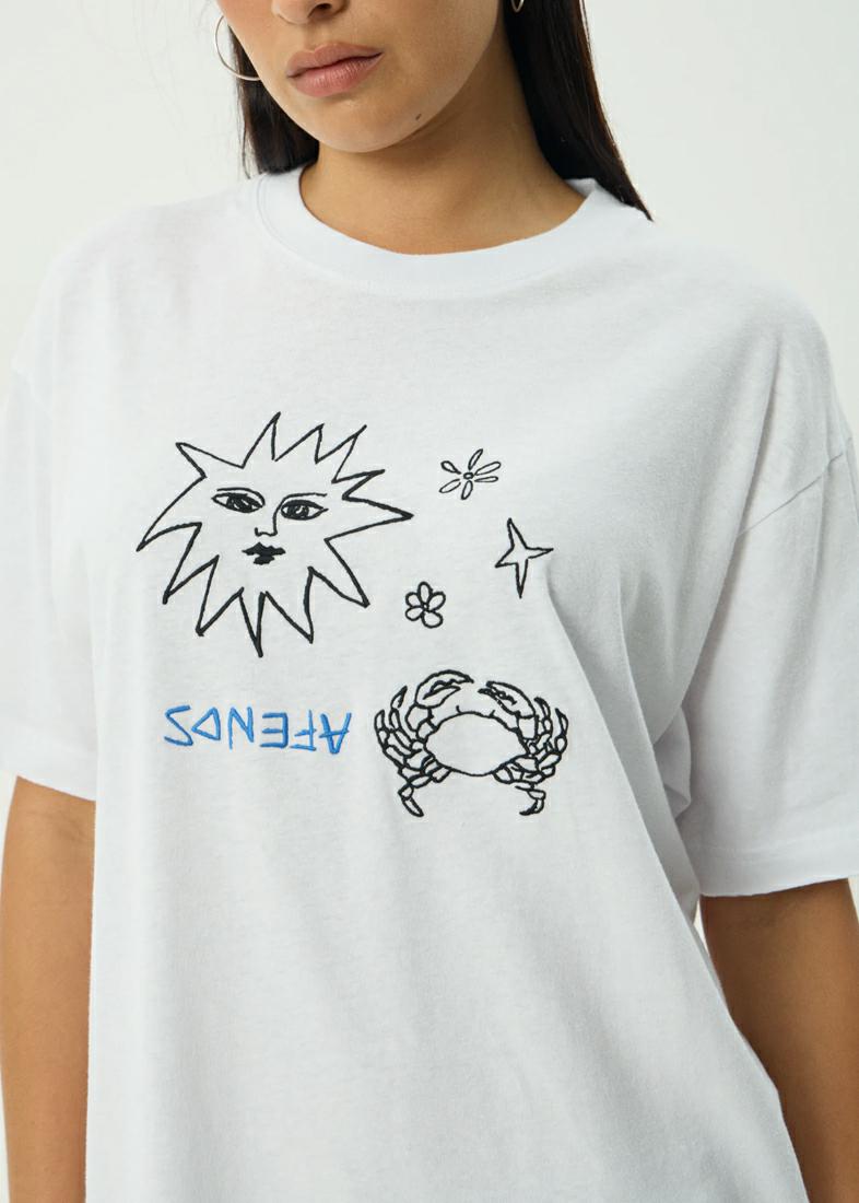 Afends Sunbake Oversized Tee White. Afends Tees in Womens Tees & Womens T-shirts & Singlets. Code: W254014