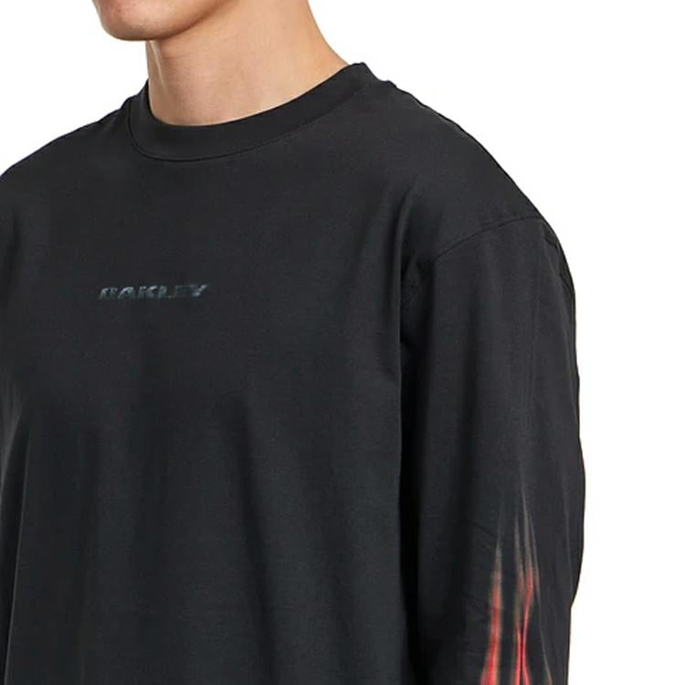 Oakley Heritage Flame Ls Tee Pitch Black. Oakley Tees - Long Sleeve in Mens Tees - Long Sleeve & Mens T-shirts & Singlets. Code: FOA408903