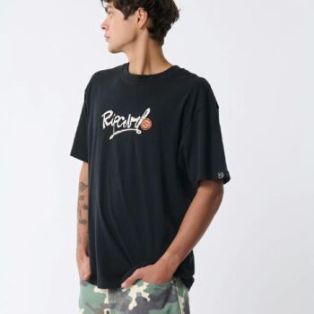 Rip Curl Archive Non-descript Tee Black. Rip Curl Tees in Mens Tees & Mens T-shirts & Singlets. Code: 18JMTE