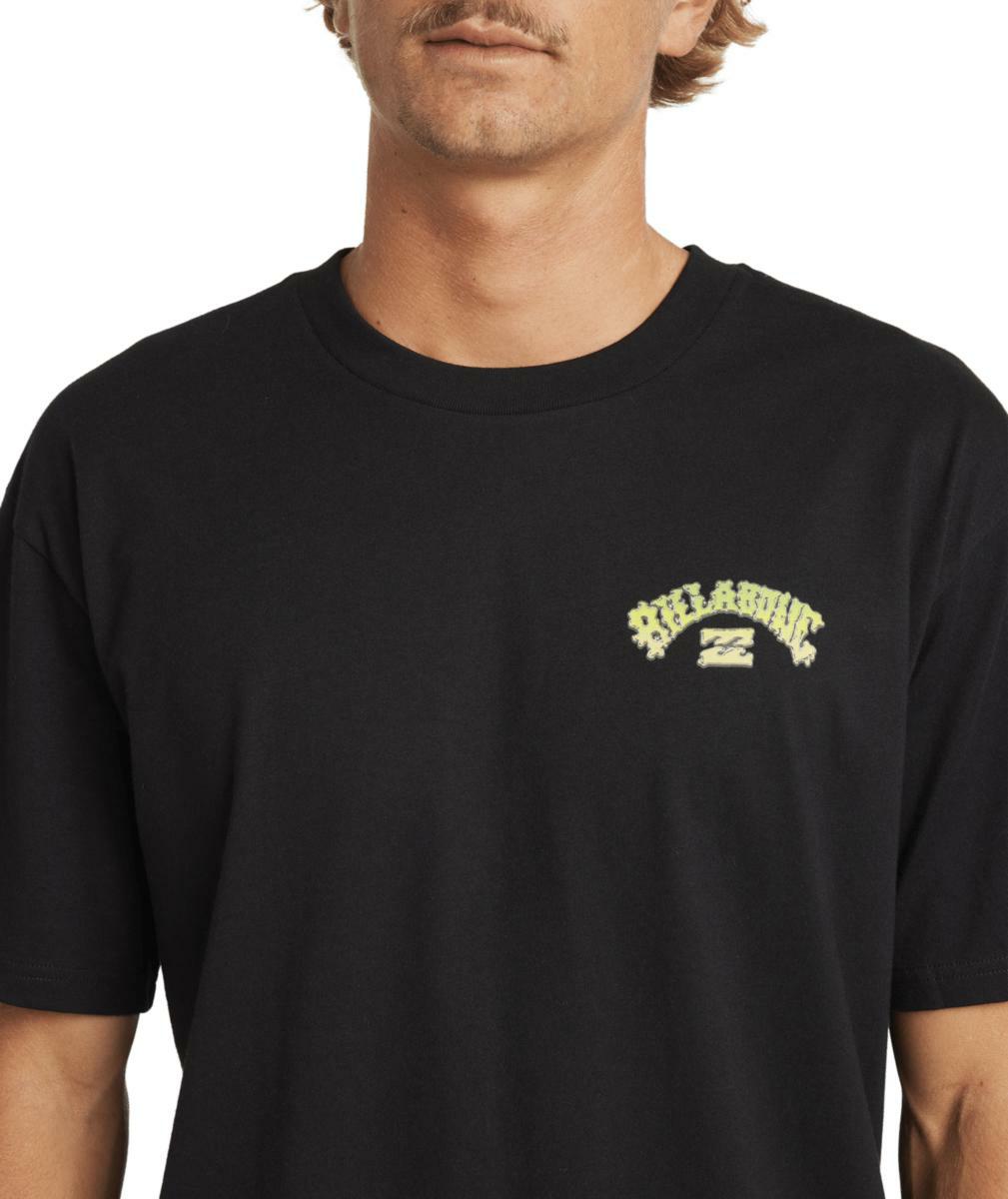 Billabong Wax Arch Regular Ss Black. Billabong Tees in Mens Tees & Mens T-shirts & Singlets. Code: 24A354507