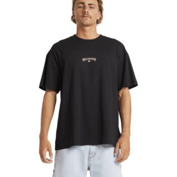 Billabong Chrome Arch Og Ss Black. Billabong Tees in Mens Tees & Mens T-shirts & Singlets. Code: 24A354521